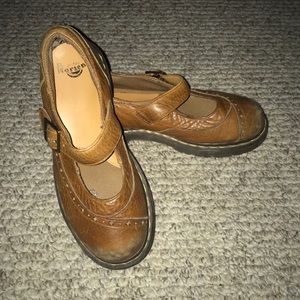 Dr. Martens Alison. Mary jane